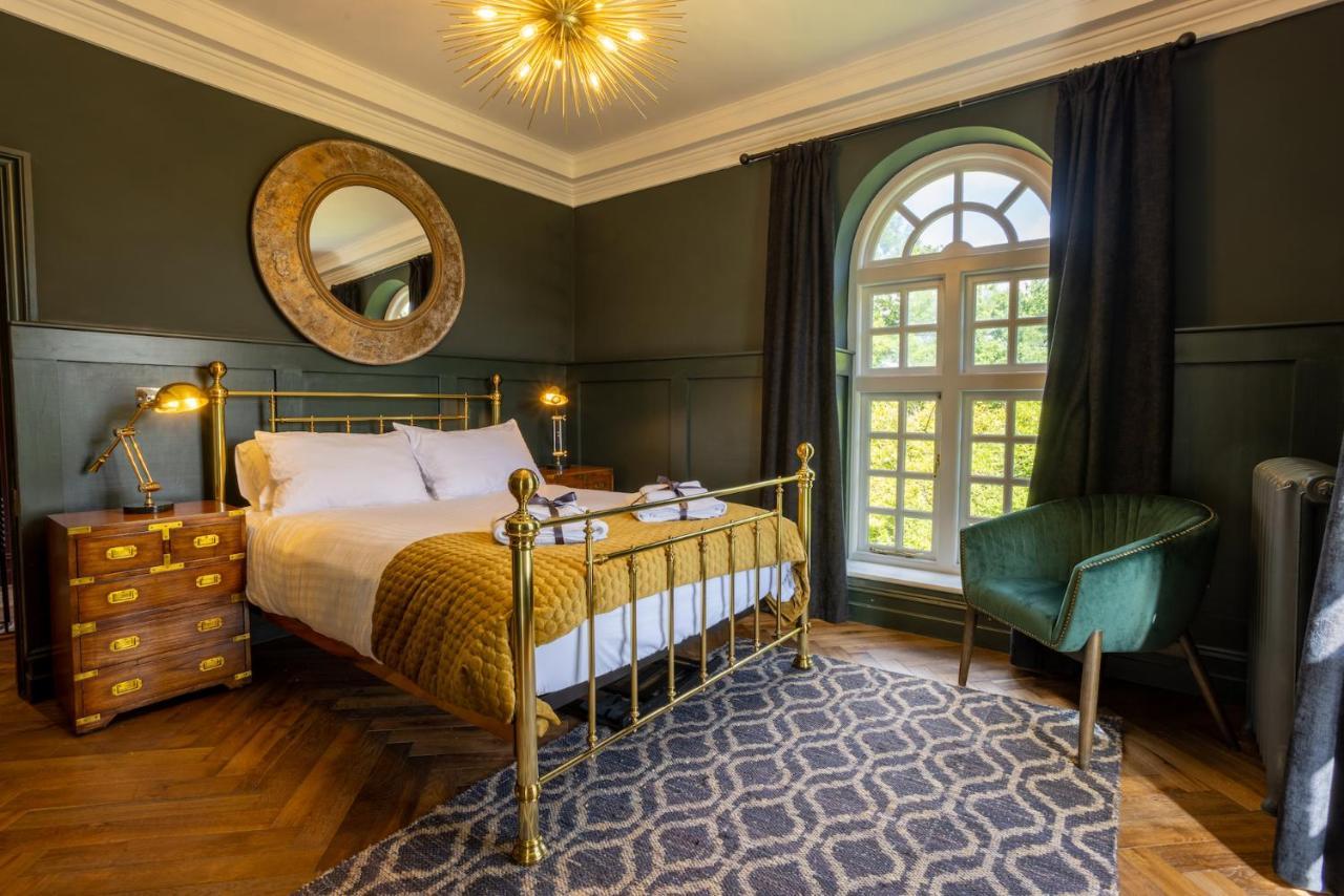 Eastwood Observatory: 12 Bedrooms, Swimming Pool And Tennis Court Хейлшем Экстерьер фото