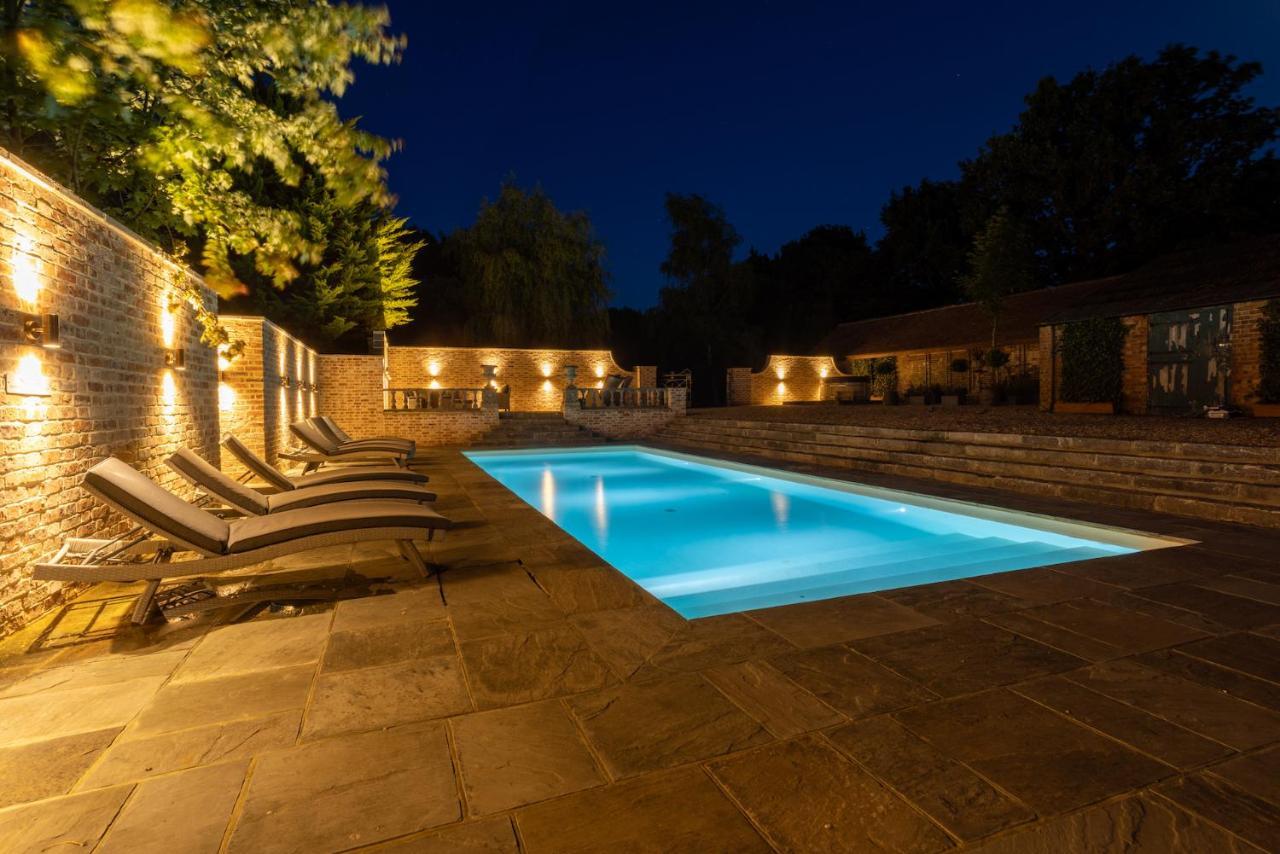 Eastwood Observatory: 12 Bedrooms, Swimming Pool And Tennis Court Хейлшем Экстерьер фото