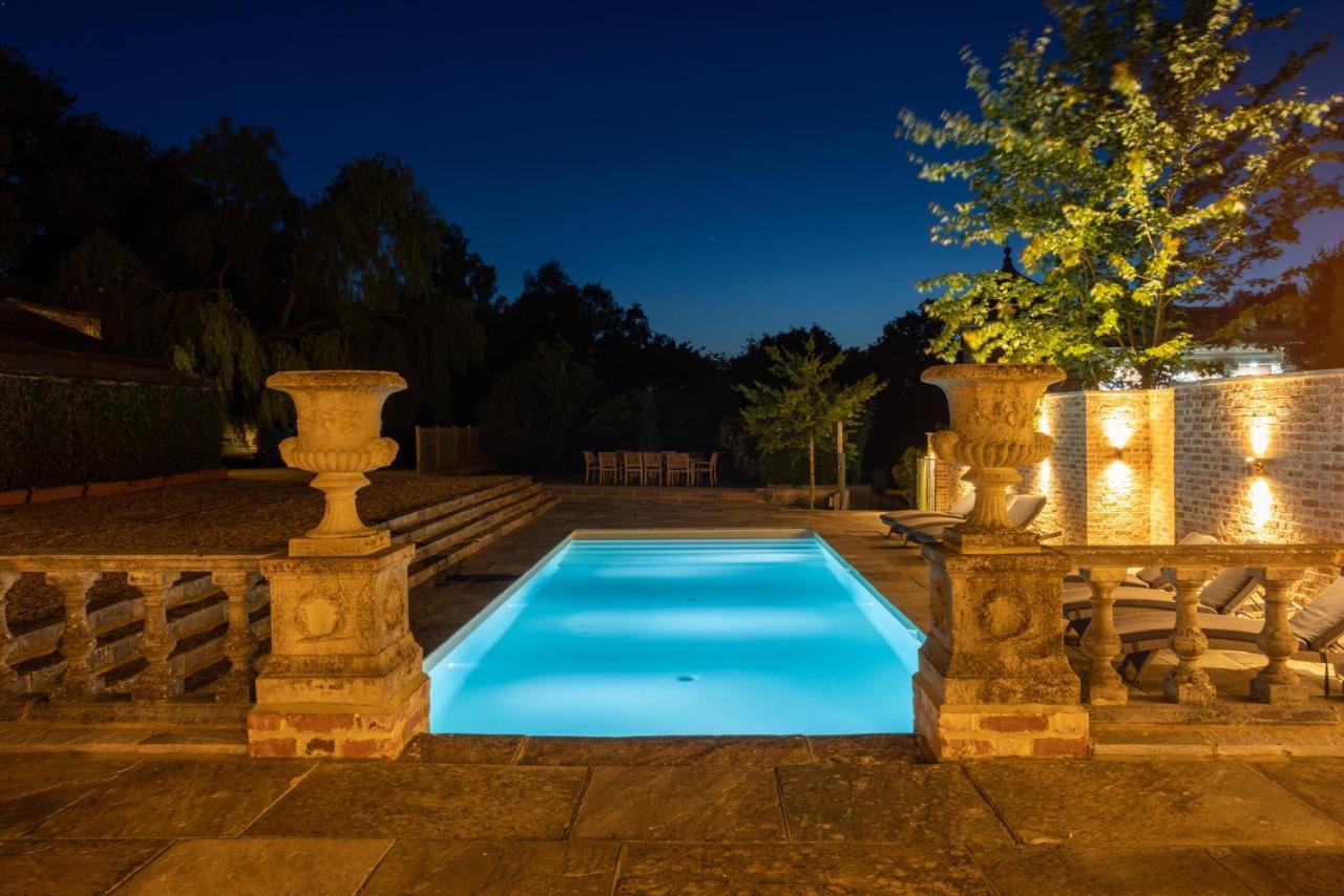 Eastwood Observatory: 12 Bedrooms, Swimming Pool And Tennis Court Хейлшем Экстерьер фото